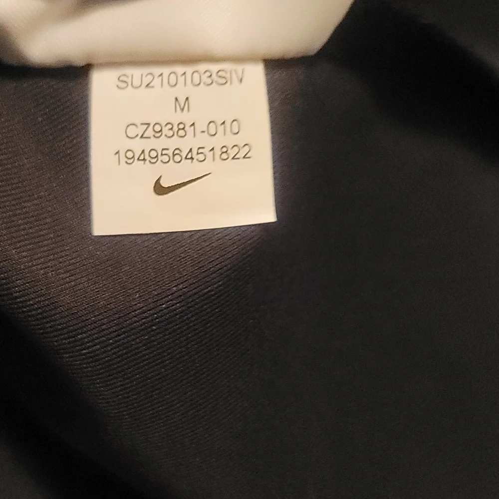 Women's Nike Sportswear Swoosh High Rise Cargo Shorts, Black - Medium - Picture 12 of 12